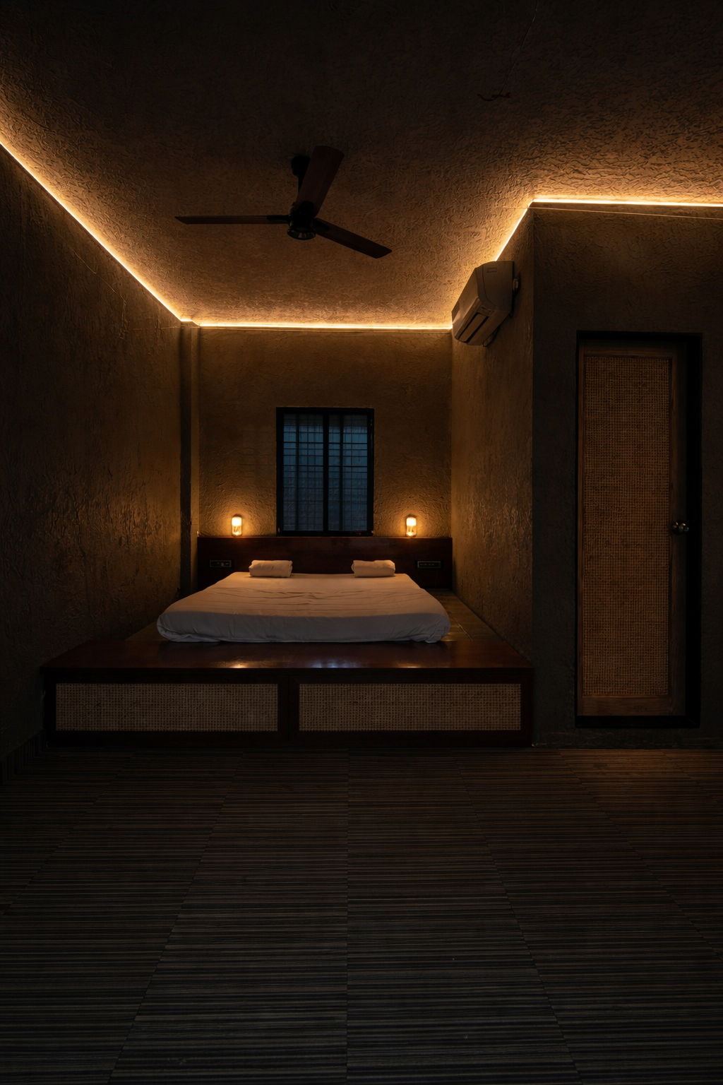 Dark Room - Total sensory isolation for deep rest